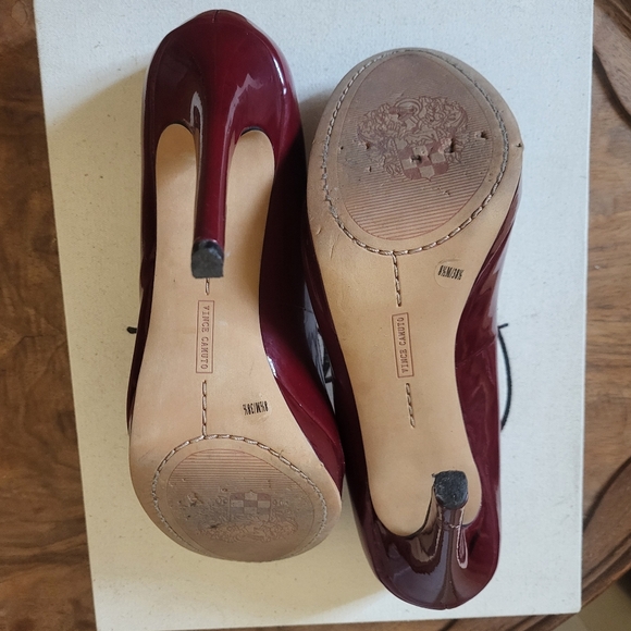 Vincent Camuto patent leather high heels - Picture 6 of 6
